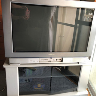 Panasonic プログレッシブワイドテレビ(アナログ) とテレビ台