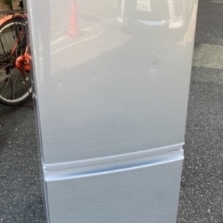 【RKGRE-671】特価！シャープ/137L 2ドア冷凍冷蔵庫/どっちもドア/SJ-D14C-S/中古品/2017年製/当社より近隣無料配達！