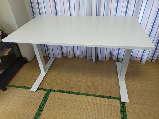 イケア IKEA スタンディングデスク昇降式SKARSTAスカルスタ 白 イケア IKEA スタンディングデスク昇降式SKARSTAスカルスタ 白