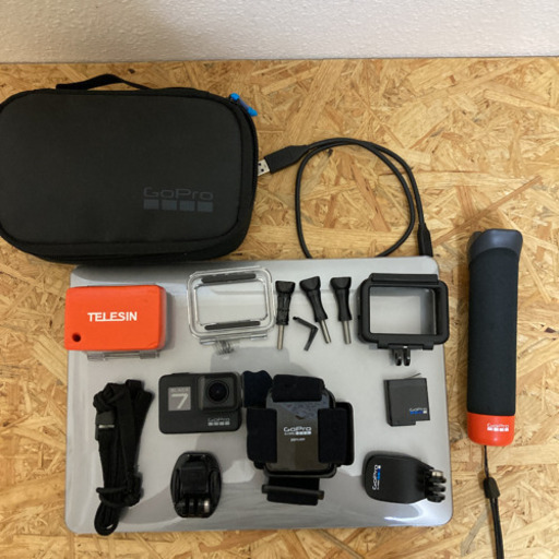 GoPro HERO7Black（マイクセット）おまけ付き!!