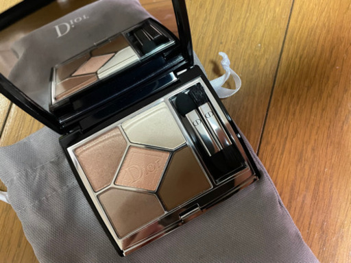 Diorアイシャドウ　サンククルールクチュール