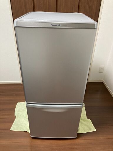 Panasonic製小型冷蔵庫 NR-8148W