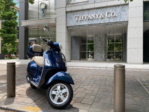 タンデムしたい方必見!低走行距離ベスパgts250ie ベスパ純正メット2個 タンデムしたい方必見!低走行距離ベスパgts250ie ベスパ純正メット2個