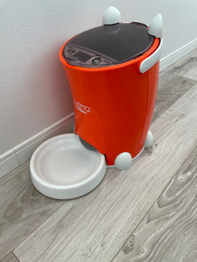 ルスモ ペットフード オートフィーダ オレンジ ピュアクリスタル クリアフロー 犬用 Honamu To 魚住の家具の中古あげます 譲ります ジモティーで不用品の処分