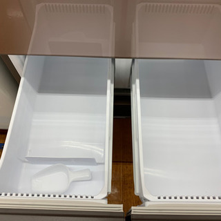 SHARP両開き式！4ドア冷蔵庫です！