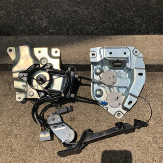 ダイハツタント　L385S　左スライドドアパワースライドドアモーター純正品