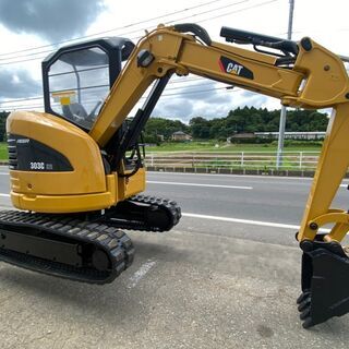 CAT　303CSR　3トンクラス　全塗装済　小旋回　ミニ油圧ショベル　ユンボ　バックホー　茨城県