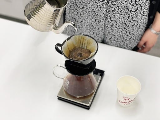 キャラバンコーヒーセミナー J C Q A コーヒーインストラクター３級認定講習 ハンドドリップ抽出体験 キャラバンコーヒー 元町 中華街のコーヒー の生徒募集 教室 スクールの広告掲示板 ジモティー