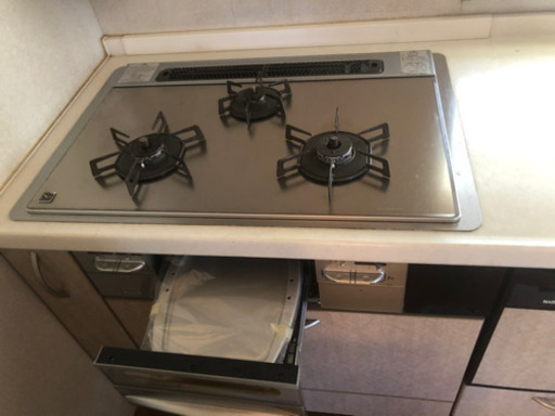 衝撃の激安コスパ・掘り出し物も システムキッチン 自動食器洗機 新品購入されますと120万円以上し その他