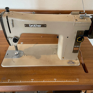 brother製革製品専用ミシンです。 brother製革製品専用ミシンです。