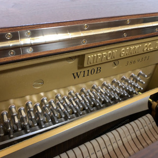 7月在庫一掃セール】ヤマハ アップライトピアノ 木目デザインの猫脚美品