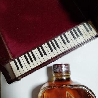 未開栓 サントリーウイスキー 響 グランドピアノ型ボトル