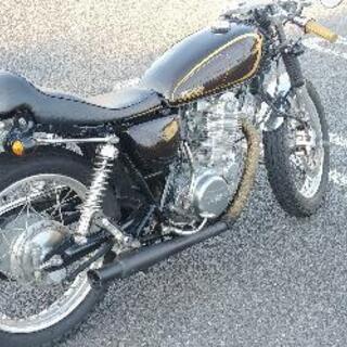 ヤマハ　SR400　近県近場配送無料