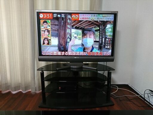 ４０型液晶テレビ＋テレビ台＋テーブル＋ソファ