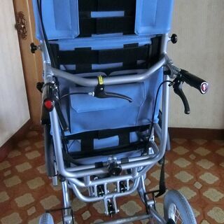 カワムラサイクルの車いす　AYK-40