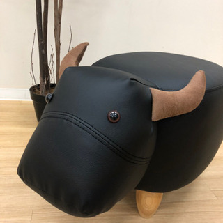 【ネット決済】【新品】アニマルスツール　牛　ウシ　オットマン　椅子