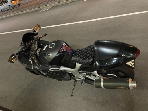 ＧＳＸ１３００Ｒ　ハヤブサ　隼　カナダ逆輸入　GW71A