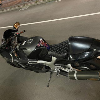 【ネット決済】ＧＳＸ１３００Ｒ　ハヤブサ　隼　カナダ逆輸入　GW71A