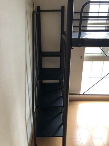 ロフトベッド　階段タイプ　宮棚付き（取りにこれる方限定）