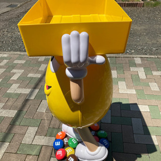 M＆Ms　店頭　ディスプレイ