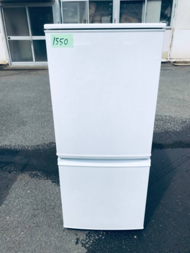 ①1550番 シャープ✨ノンフロン冷凍冷蔵庫✨SJ-D14A-W‼️