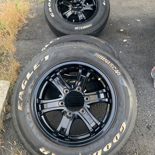 ウッズキラータイヤ付き！