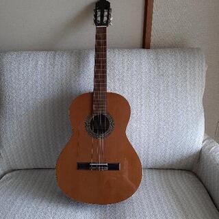 Alhambra 社製　フラメンコギター