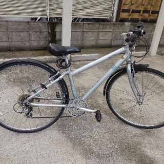 【値下げ】Giant Suitto XS (150-165cm) クロスバイク 自転車

