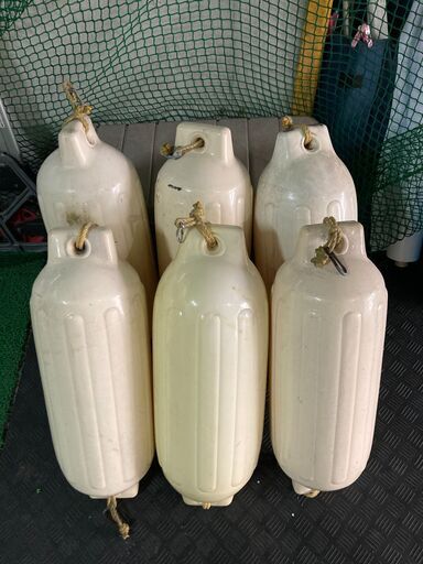 値下げ交渉付き！ ドッキング フェンダー 大型フェンダー MARINE GUARD USA ブイ UPC 3m20cm 径160cm ～引き取りOK！～ 広島発！ 浮き 係留 適用: 日野 700 メガ プロフィア トラック クローム フェンダー SR-AA