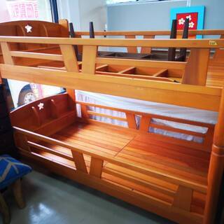 二段ベッド　棚付き