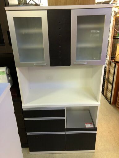 ☆中古 激安！　家具　キッチンボード  木製　ホワイト仕上げボード　引き出し前面ダークブラウン　ガラス扉枠シルバー　【KBF055】お買い得商品！　￥12,000！！