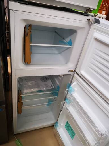 新品未使用冷蔵庫　１２１L