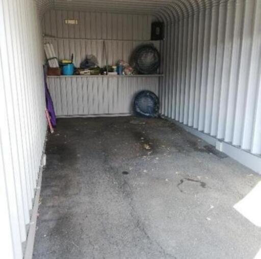 商談中)車庫 収納棚付き 鍵あり 【公式通販】 商談中)車庫 収納棚付き 鍵あり 【公式通販】