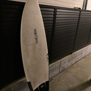 サーフィン　板