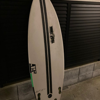 サーフィン　板