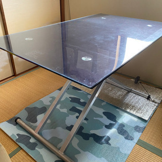 【限定品】ニトリ ダイニングテーブル   強化ガラス 天板 