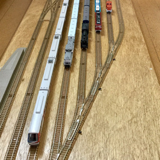 Nゲージ 分割ジオラマレイアウト 京急風の駅前