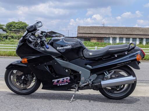 他店に売れました。☆カワサキ ZZR1100　ZXT10C型♪