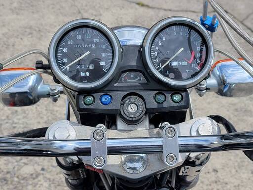 ゼファーχ G1 Z400FX仕様 走行距離6,800キロ 超低走行 ゼファーχ G1