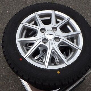 ​GOODYEAR　グッドイヤー ICE NAVI 6 155/65R14 75Q　2020年製　スタッドレスタイヤ　アルミ付き4本セット　￥17,380税込