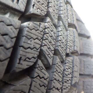 ​GOODYEAR　グッドイヤー ICE NAVI 6 155/65R14 75Q　2020年製　スタッドレスタイヤ　アルミ付き4本セット　￥17,380税込