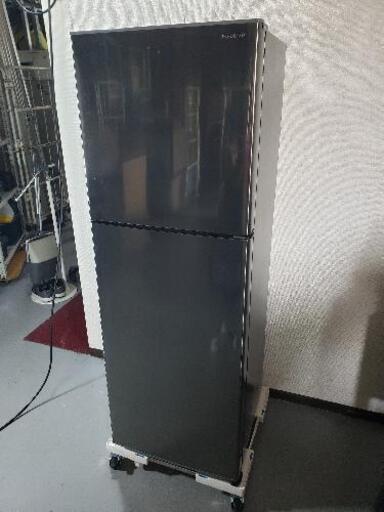 2020年製　シャープ冷凍冷蔵庫　SJ-D23E-S
