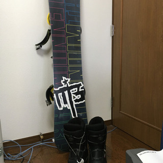 【ネット決済】締め切り　スノーボード板、靴セット