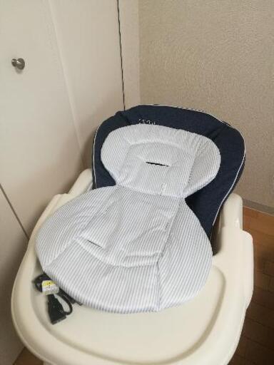 処分します※COMBIコンビ ネムリラ4キャスauto swing lotta電動ゆりかご