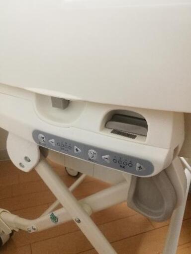 処分します※COMBIコンビ ネムリラ4キャスauto swing lotta電動ゆりかご