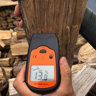 薪１㎥！　　薪ストーブなどにいかがですか？