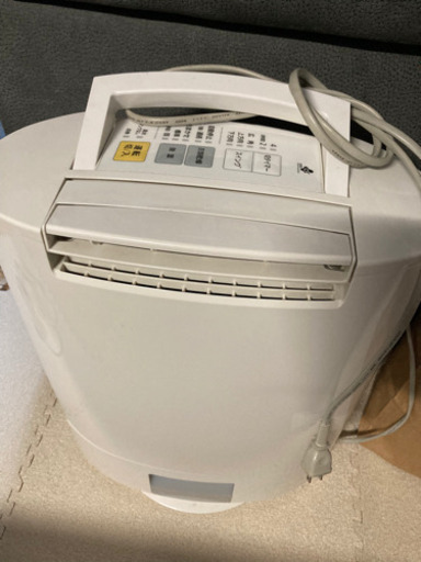 壊れた除湿機 せちこ 長町一丁目の季節 空調家電 除湿器 の中古あげます 譲ります ジモティーで不用品の処分