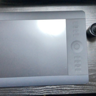 Wacom Intous5 ペンタブ