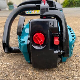 現物確認歓迎 初期不良対応OK 整備済 マキタ　楽々スタート 30.1cc エンジン チェーンソー MEA3110TM 取説はメーカーHPで見れます