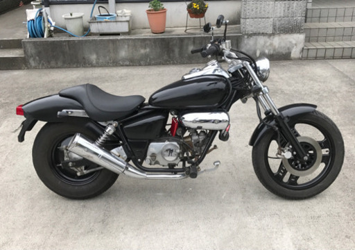 マグナ50